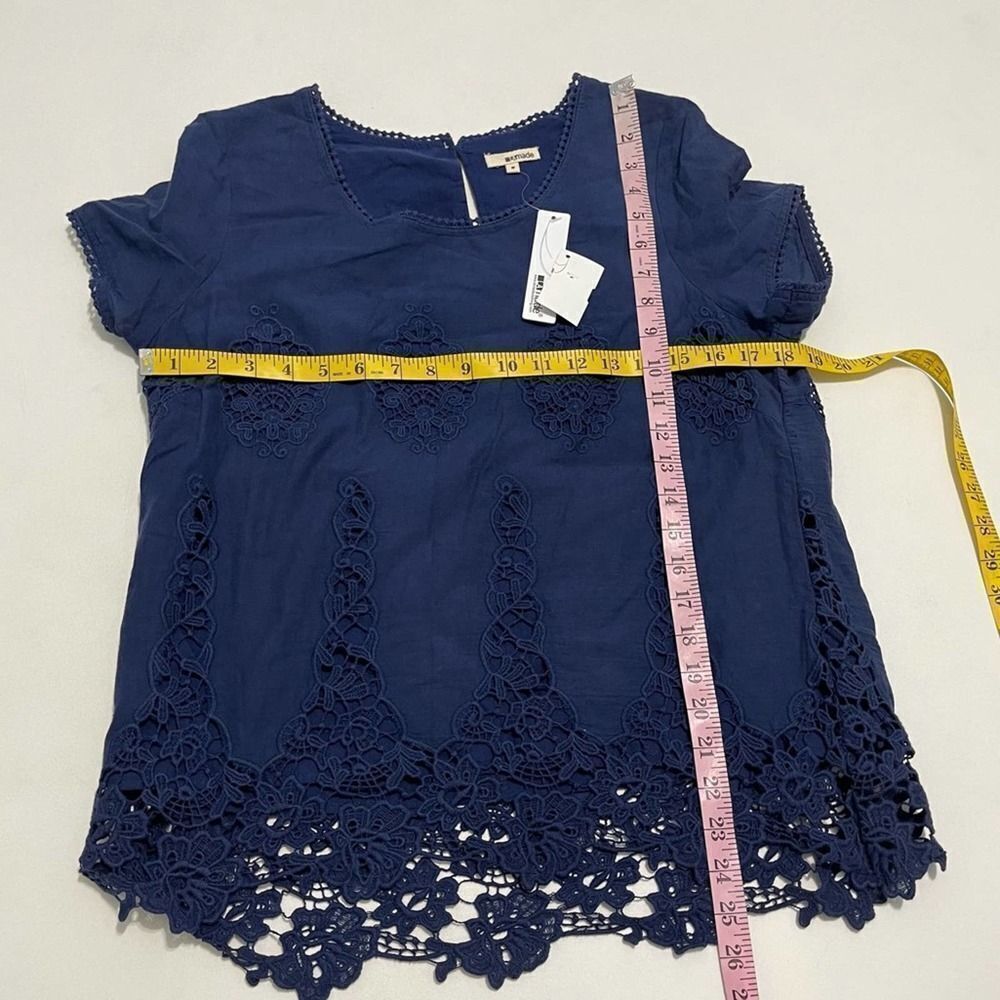 LAmade Donna Lace Keyhole Top Midnight Blue Medium - Picture 3 of 12
